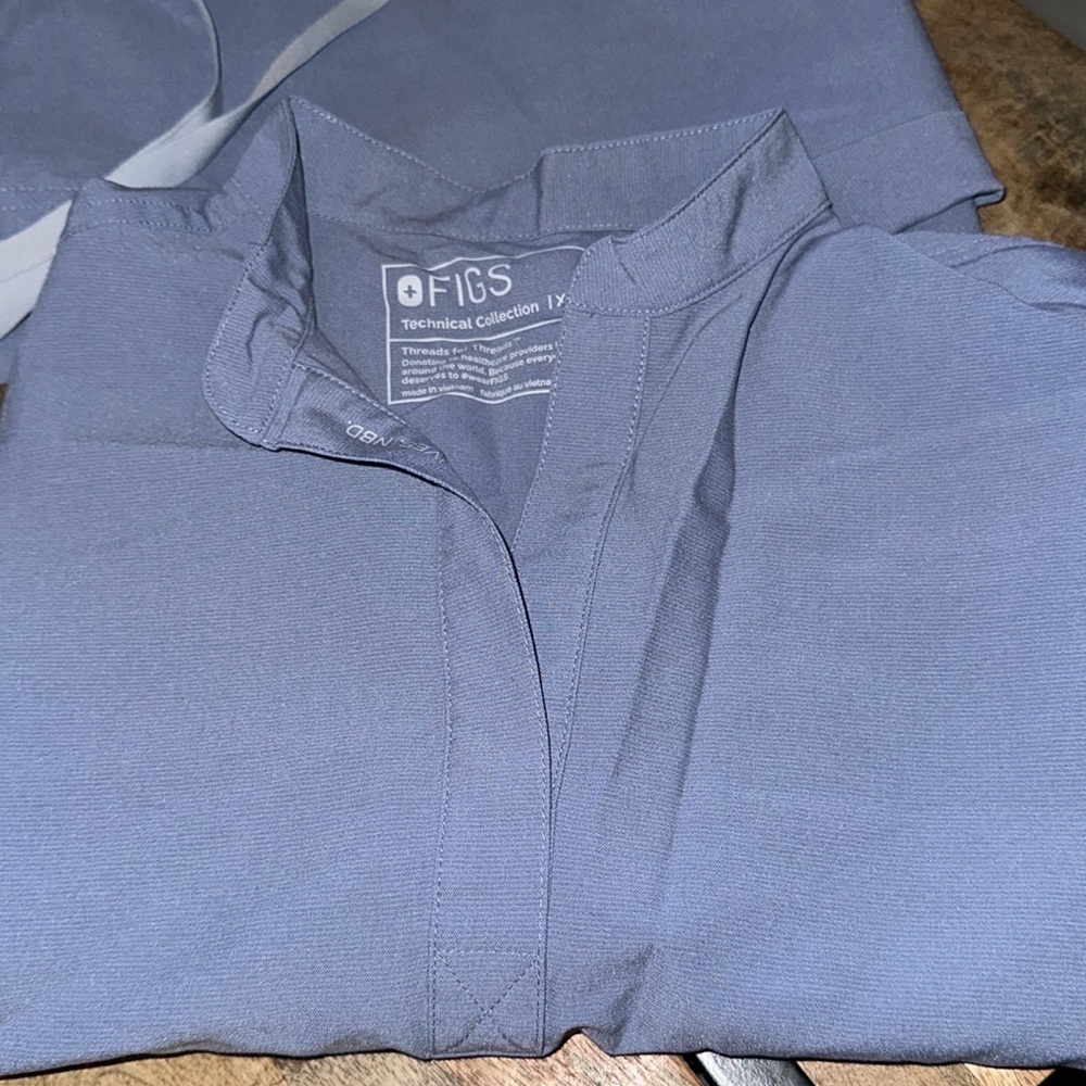 FIGS SCRUB SET